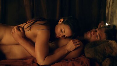 Latino djevojka grupni porno filmovi malenih sisa s velikim dupetom je ona za seks s debelim kurac